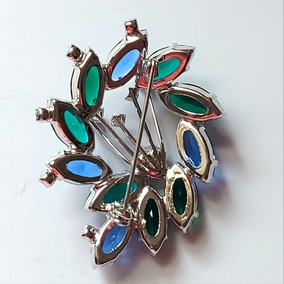 Layered Blue and Green Rhinestone Brooch with Rhodium Plate, Unsigned Brooch - Picture 6 of 6